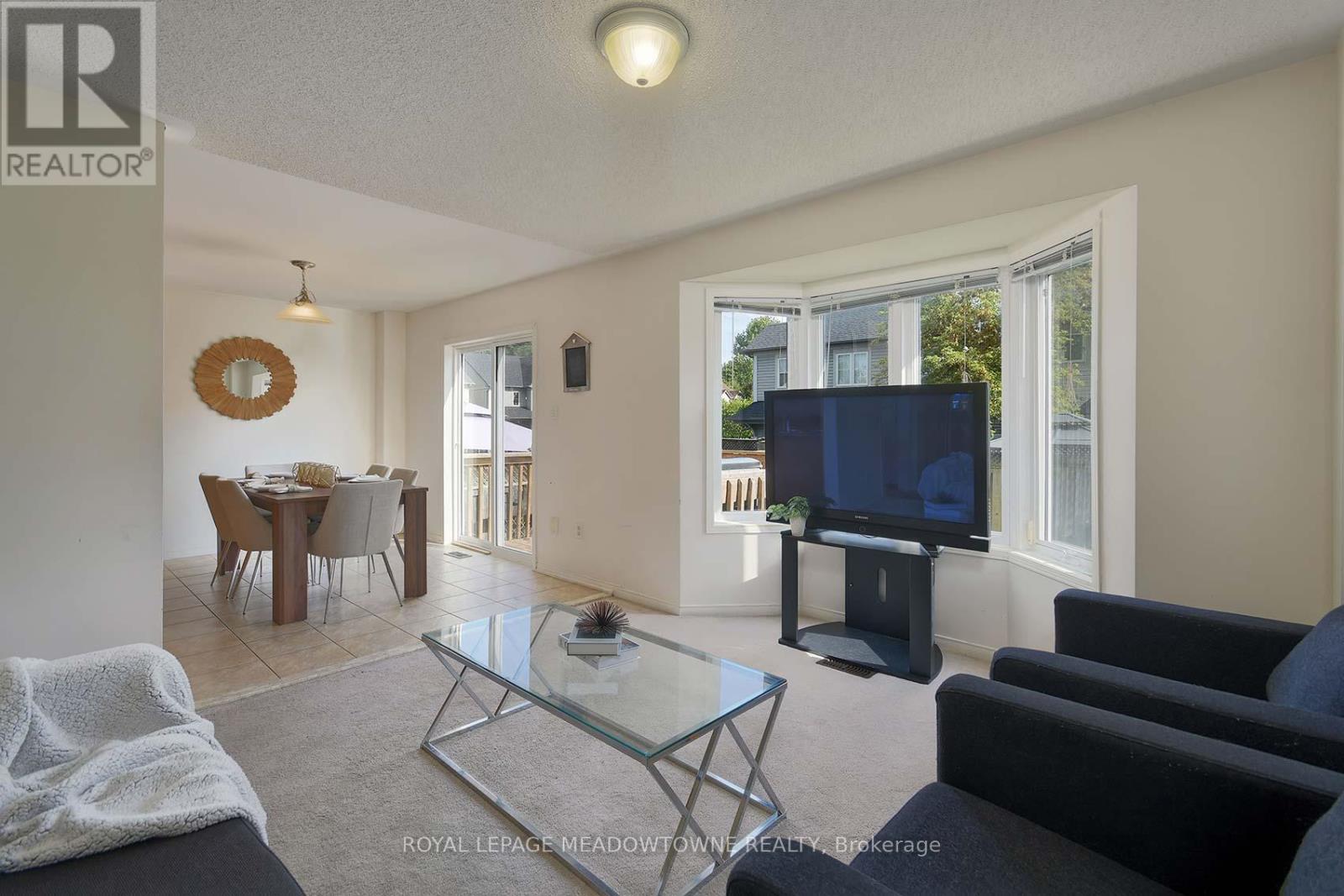 28 Norland Circle, Oshawa, Ontario L1L 0A6 - Photo 8 - E12587728