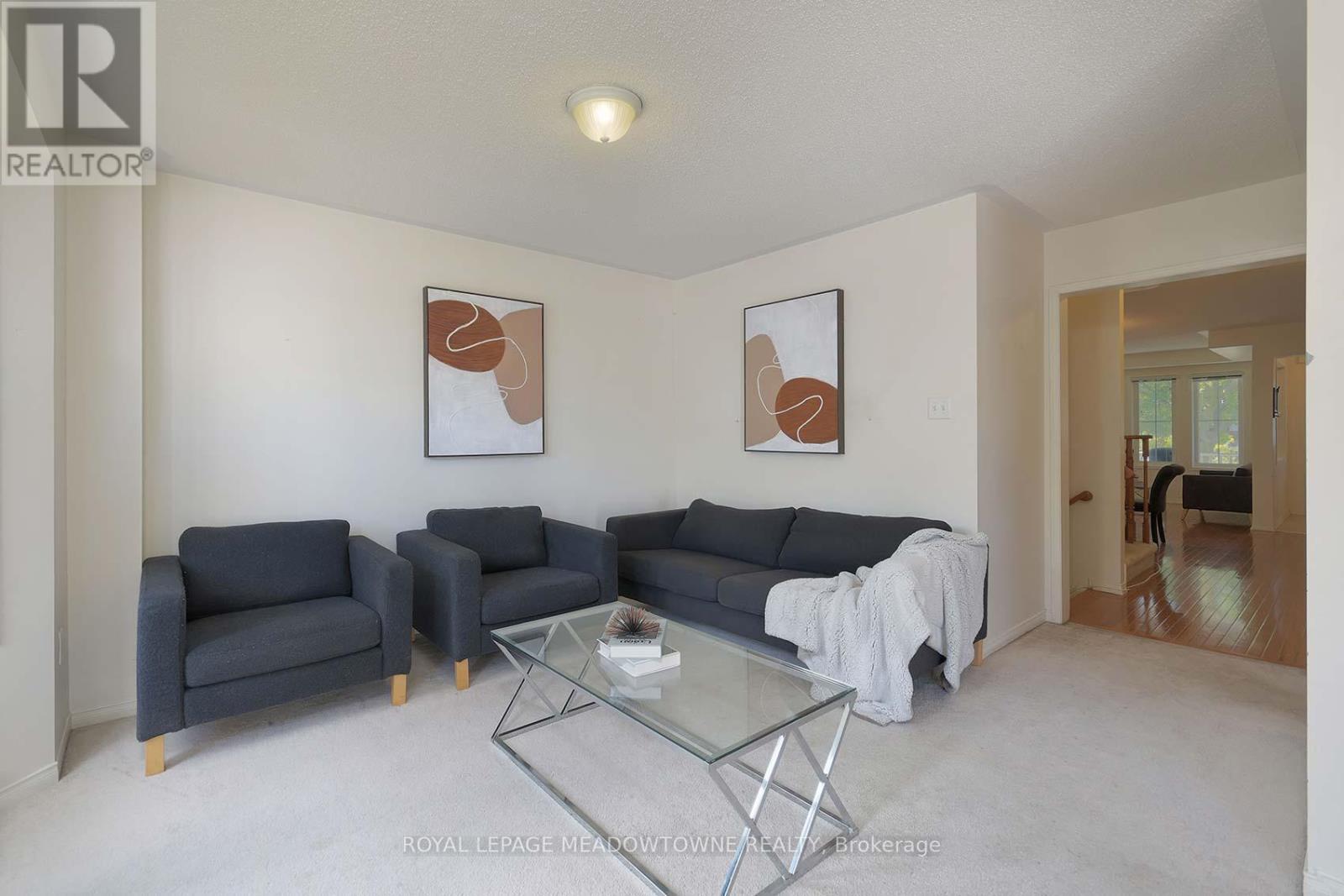 28 Norland Circle, Oshawa, Ontario L1L 0A6 - Photo 9 - E12587728