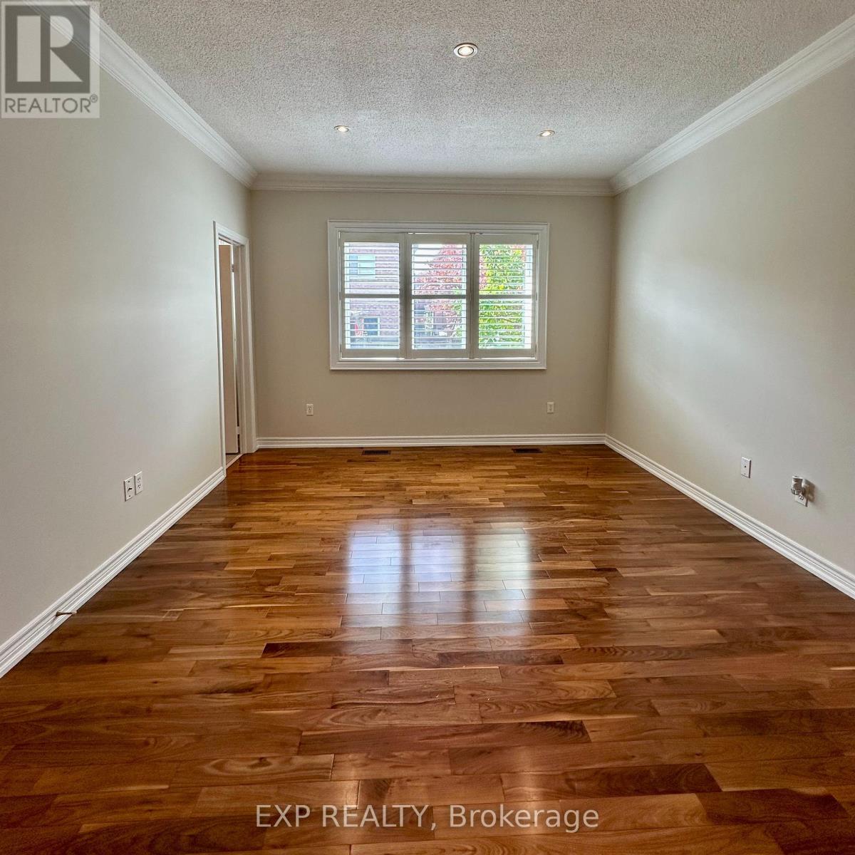 27 Butterwood Lane, Whitchurch-Stouffville, Ontario  L4A 0M7 - Photo 16 - N12443350