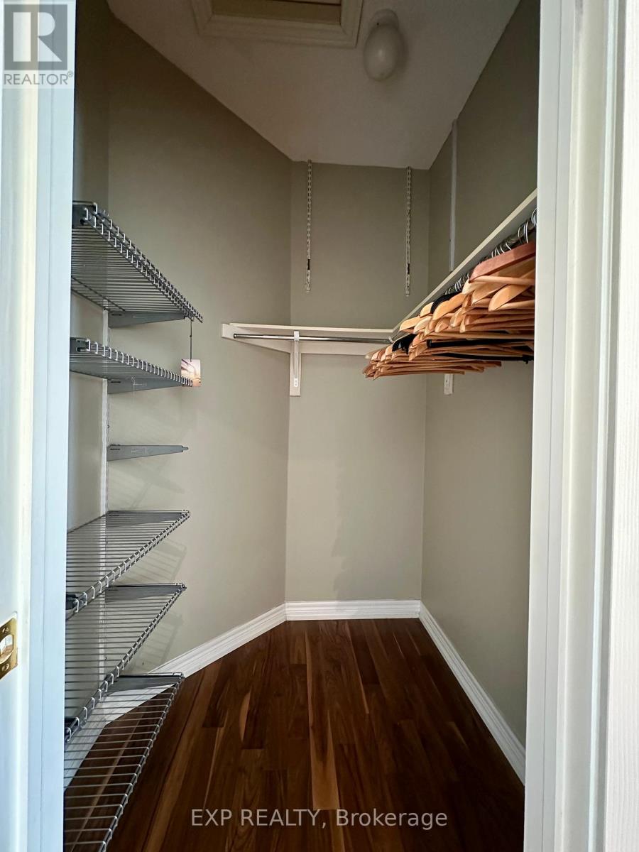 27 Butterwood Lane, Whitchurch-Stouffville, Ontario  L4A 0M7 - Photo 18 - N12443350