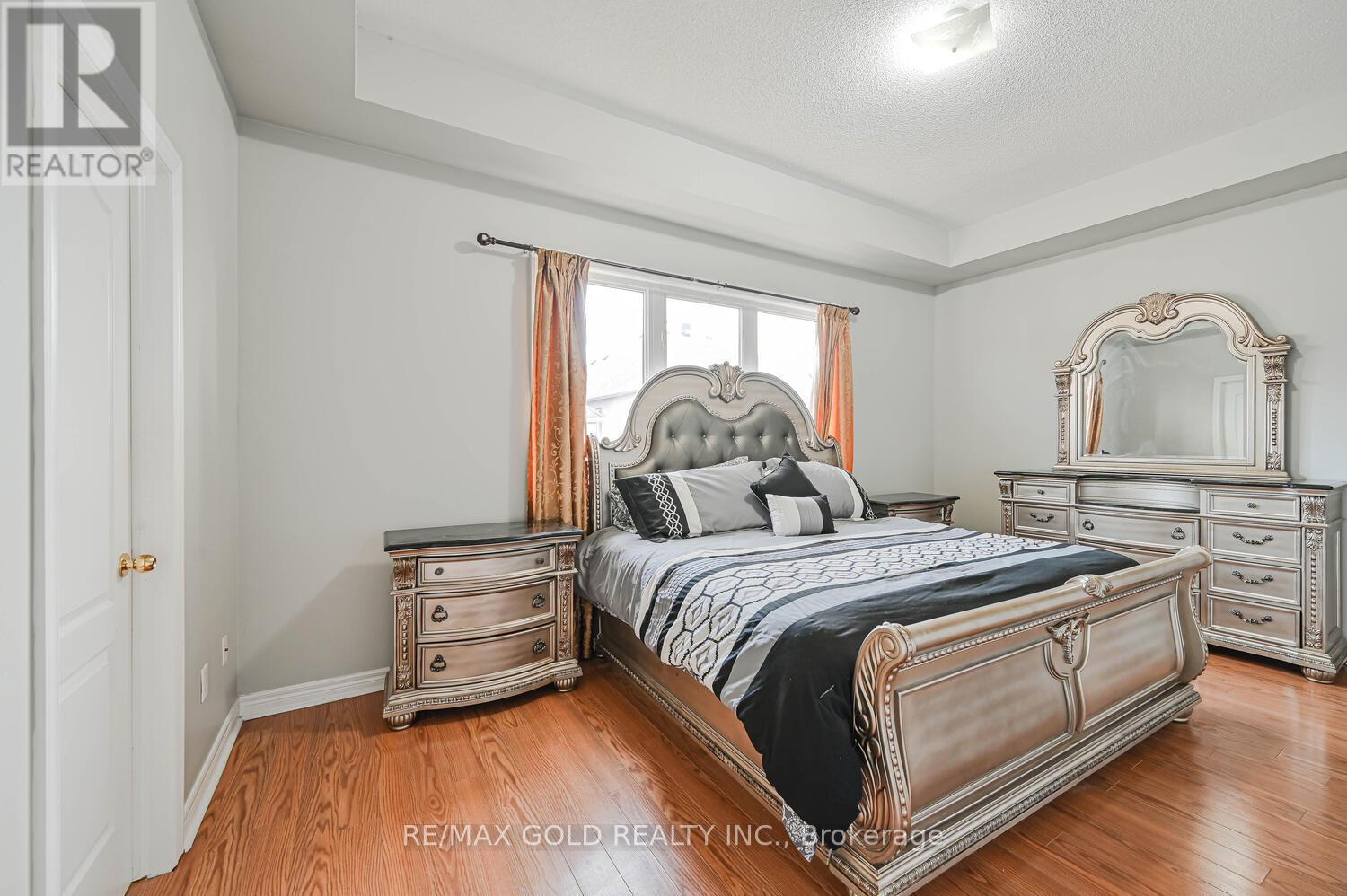 106 Watsonbrook Drive, Brampton, Ontario  L6R 0R4 - Photo 29 - W12573348