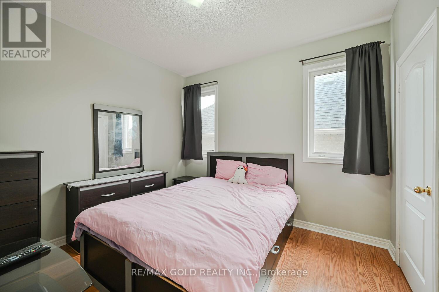 106 Watsonbrook Drive, Brampton, Ontario  L6R 0R4 - Photo 39 - W12573348