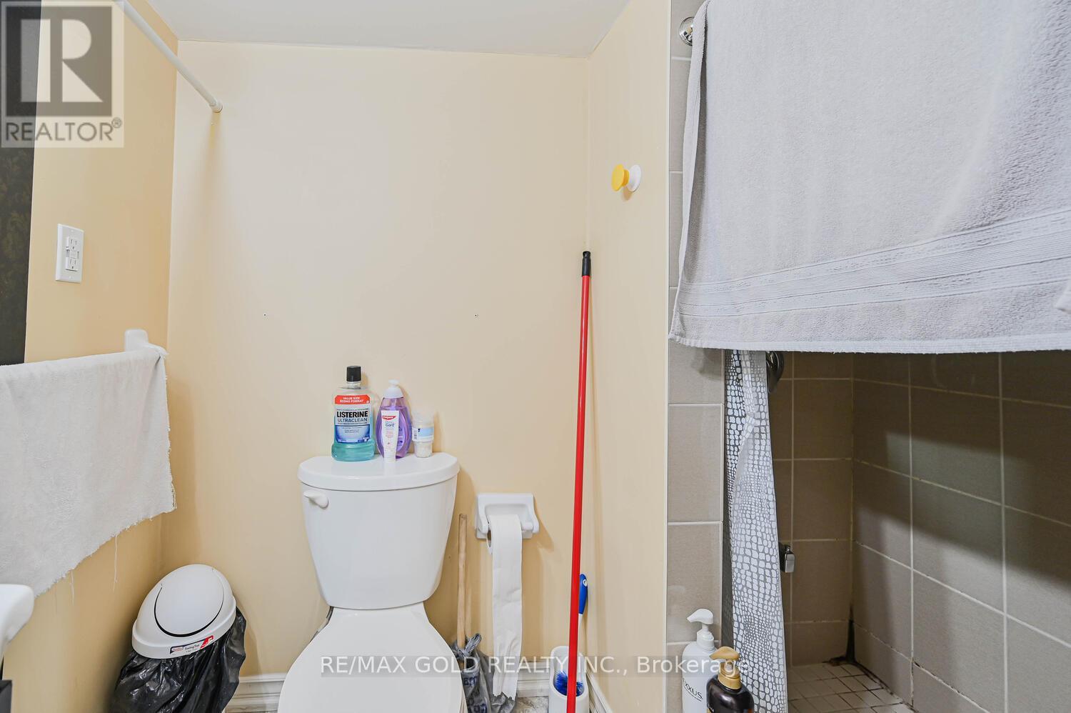 106 Watsonbrook Drive, Brampton, Ontario  L6R 0R4 - Photo 46 - W12573348