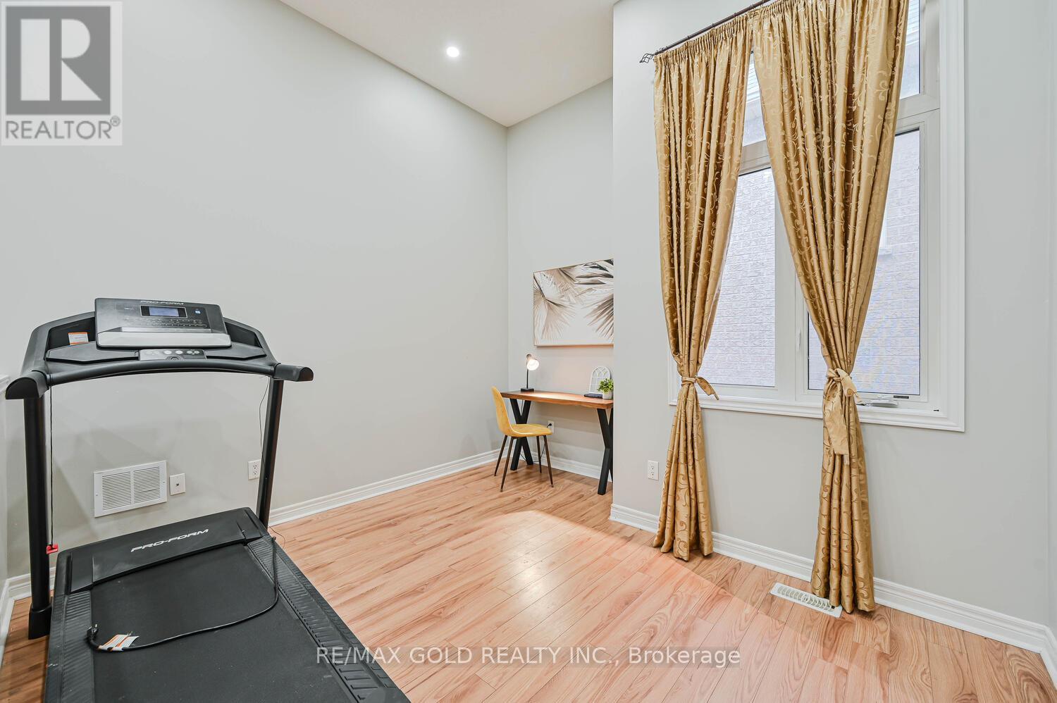 106 Watsonbrook Drive, Brampton, Ontario  L6R 0R4 - Photo 27 - W12573348