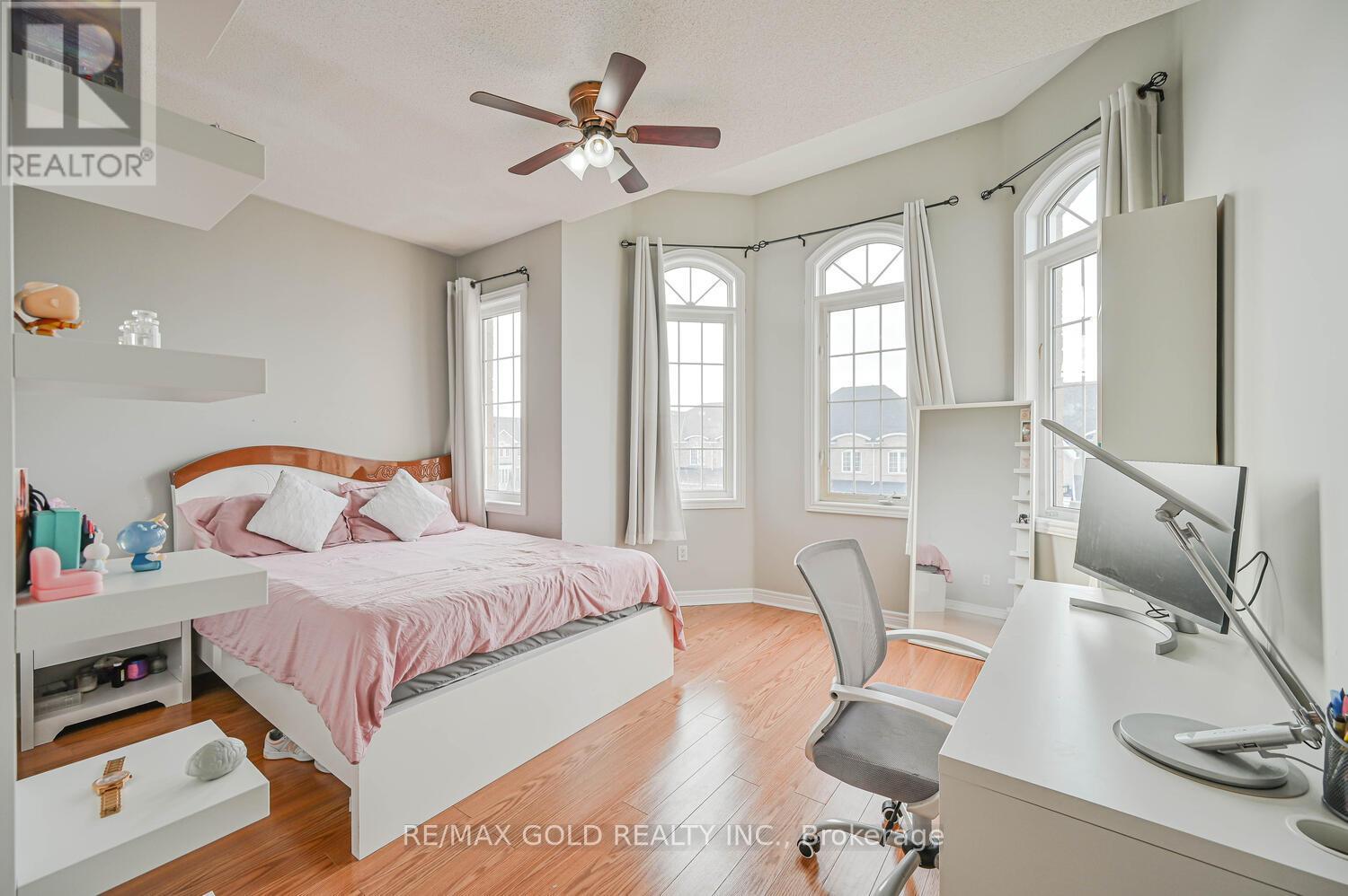 106 Watsonbrook Drive, Brampton, Ontario  L6R 0R4 - Photo 36 - W12573348