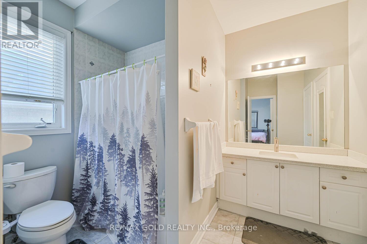 106 Watsonbrook Drive, Brampton, Ontario  L6R 0R4 - Photo 38 - W12573348