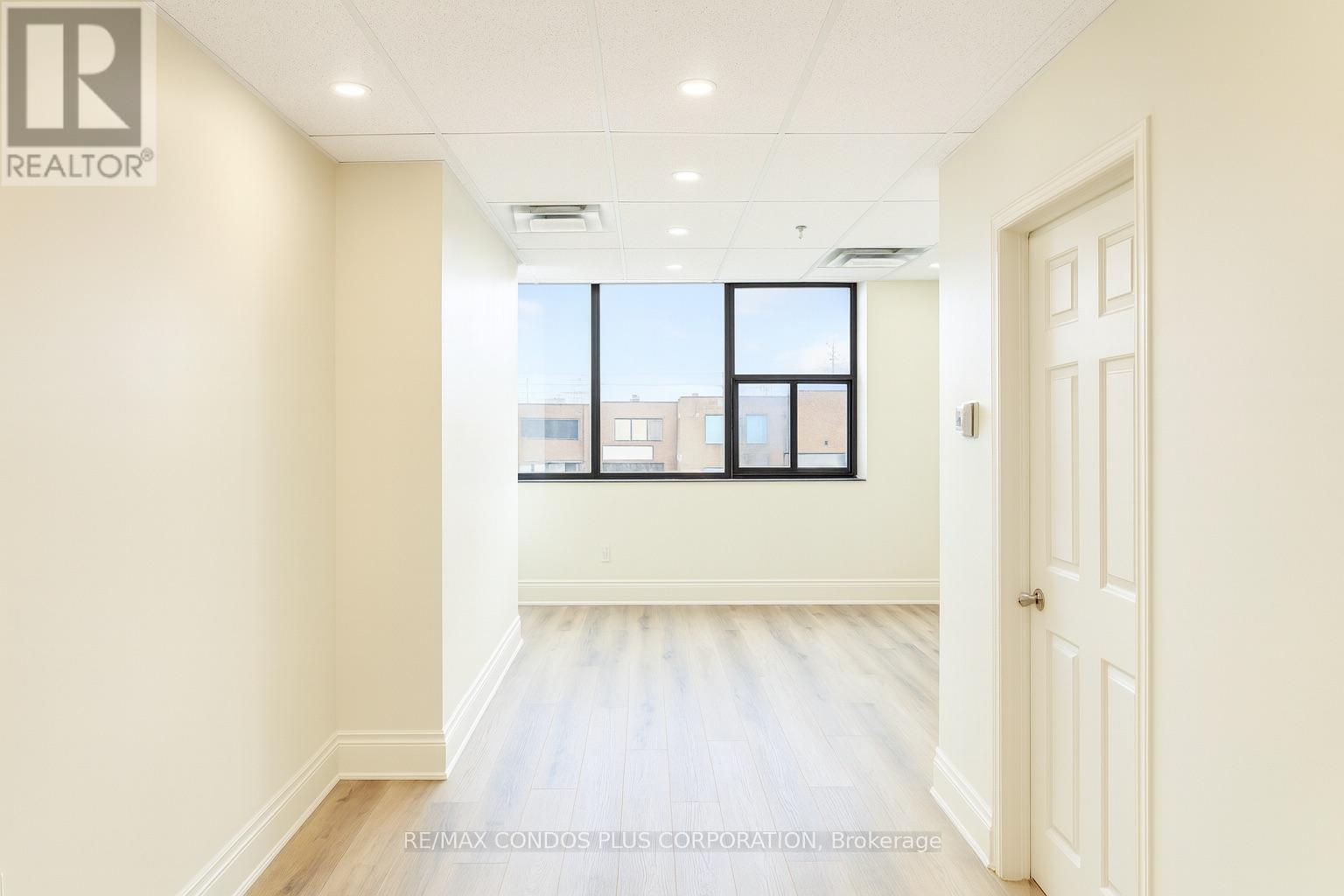 UNIT 3 (SECOND FLOOR) - 260 REGINA ROAD, Vaughan, Ontario