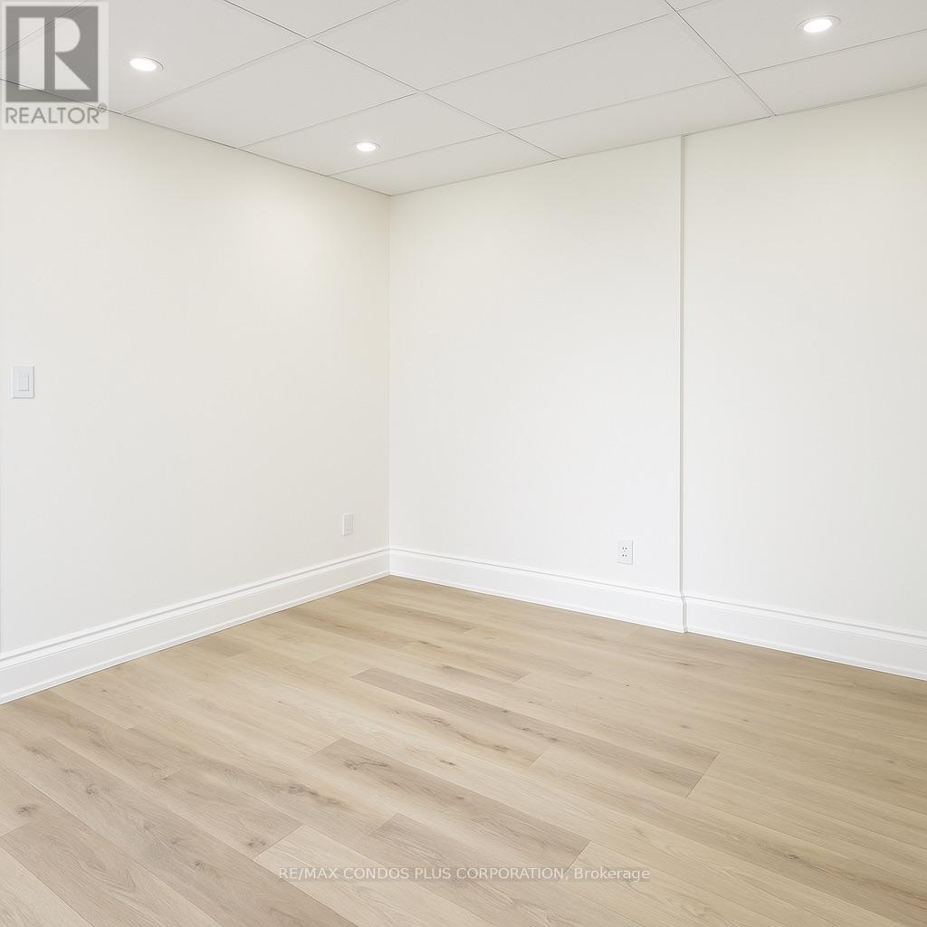 Unit 3 (Second Floor) - 260 Regina Road, Vaughan, Ontario  L4L 8P8 - Photo 10 - N12587650