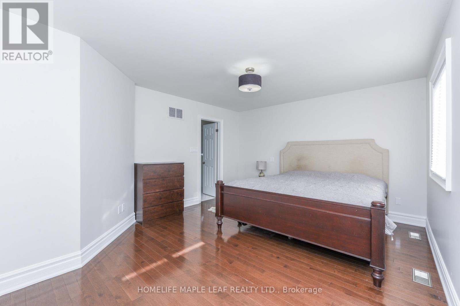 7 Southbury Manor Drive, Caledon, Ontario  L7E 1X7 - Photo 32 - W12587648