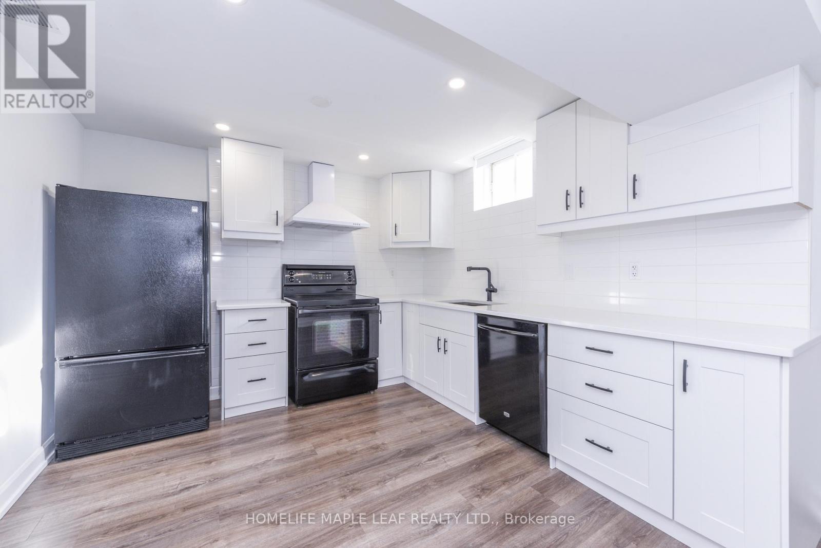 7 Southbury Manor Drive, Caledon, Ontario  L7E 1X7 - Photo 40 - W12587648