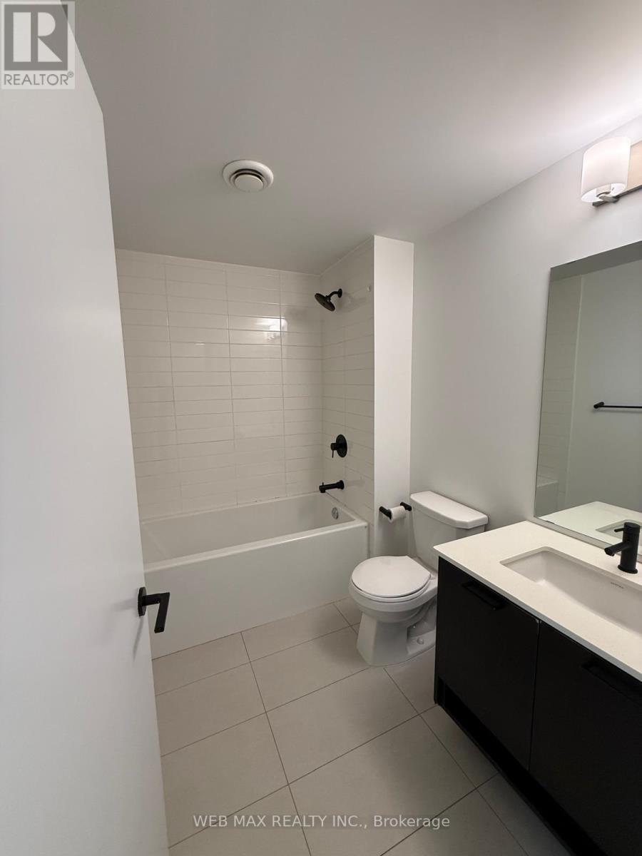 4 - 2300 St Clair Avenue W, Toronto, Ontario  M6N 0B3 - Photo 12 - W12587658