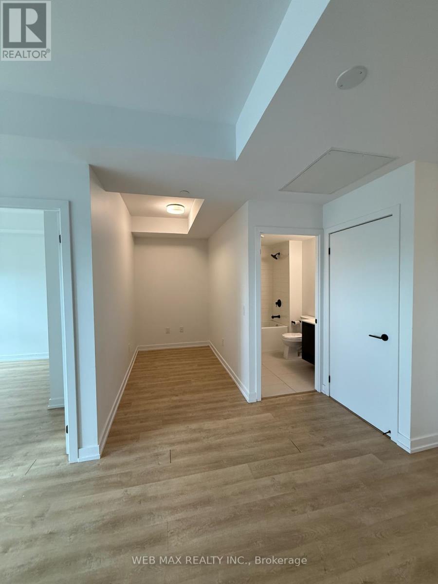 4 - 2300 St Clair Avenue W, Toronto, Ontario  M6N 0B3 - Photo 14 - W12587658