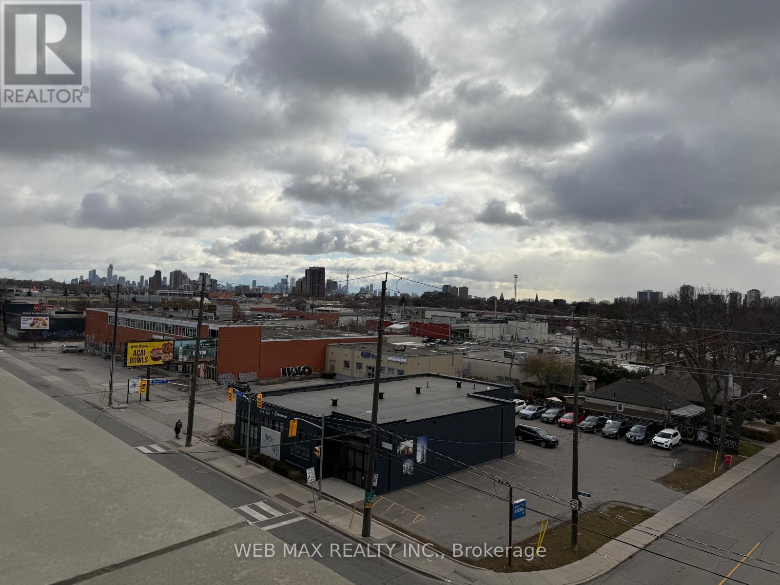 4 - 2300 St Clair Avenue W, Toronto, Ontario  M6N 0B3 - Photo 19 - W12587658