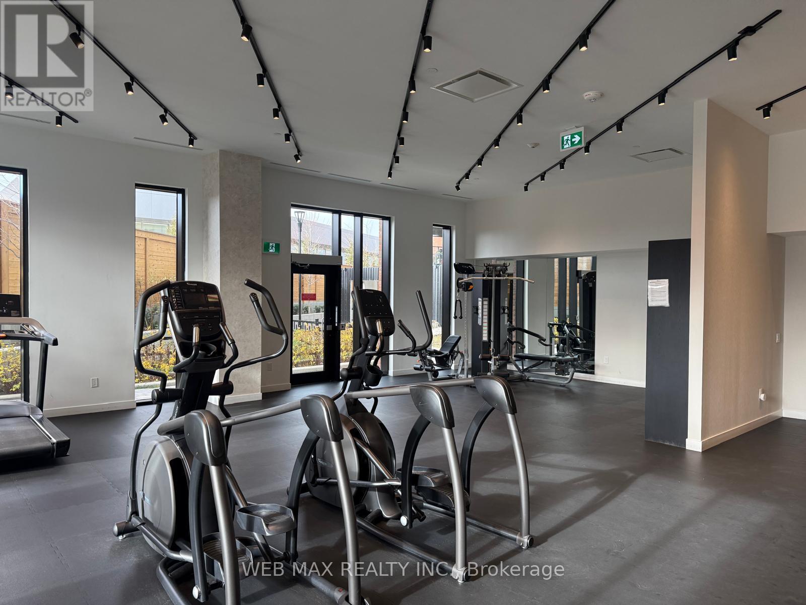 4 - 2300 St Clair Avenue W, Toronto, Ontario  M6N 0B3 - Photo 30 - W12587658