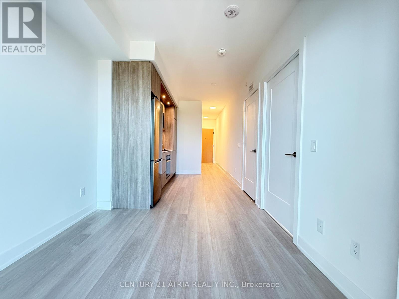 1003 - 60 Central Park Road Way, Toronto, Ontario  M9A 0E6 - Photo 14 - W12587682