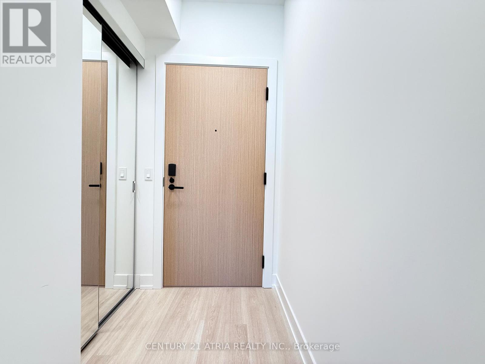 1003 - 60 Central Park Road Way, Toronto, Ontario  M9A 0E6 - Photo 28 - W12587682