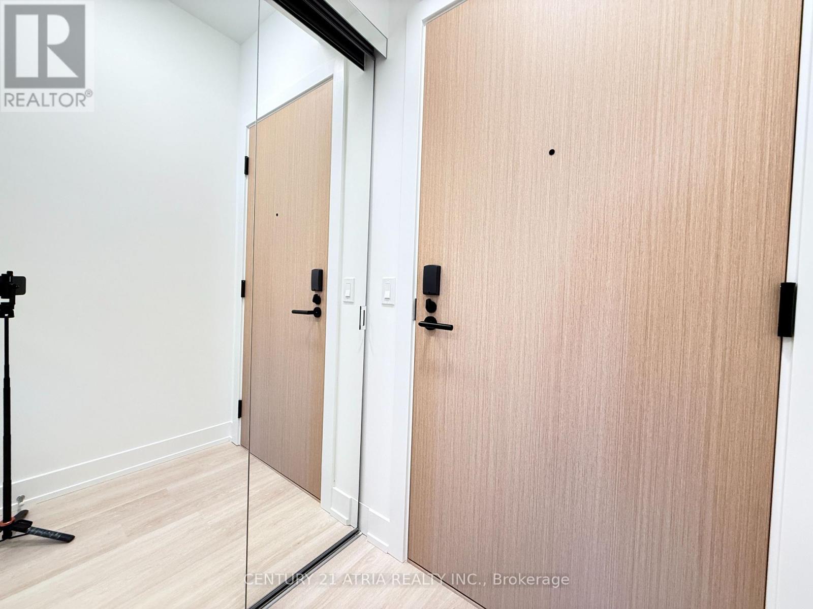 1003 - 60 Central Park Road Way, Toronto, Ontario  M9A 0E6 - Photo 29 - W12587682