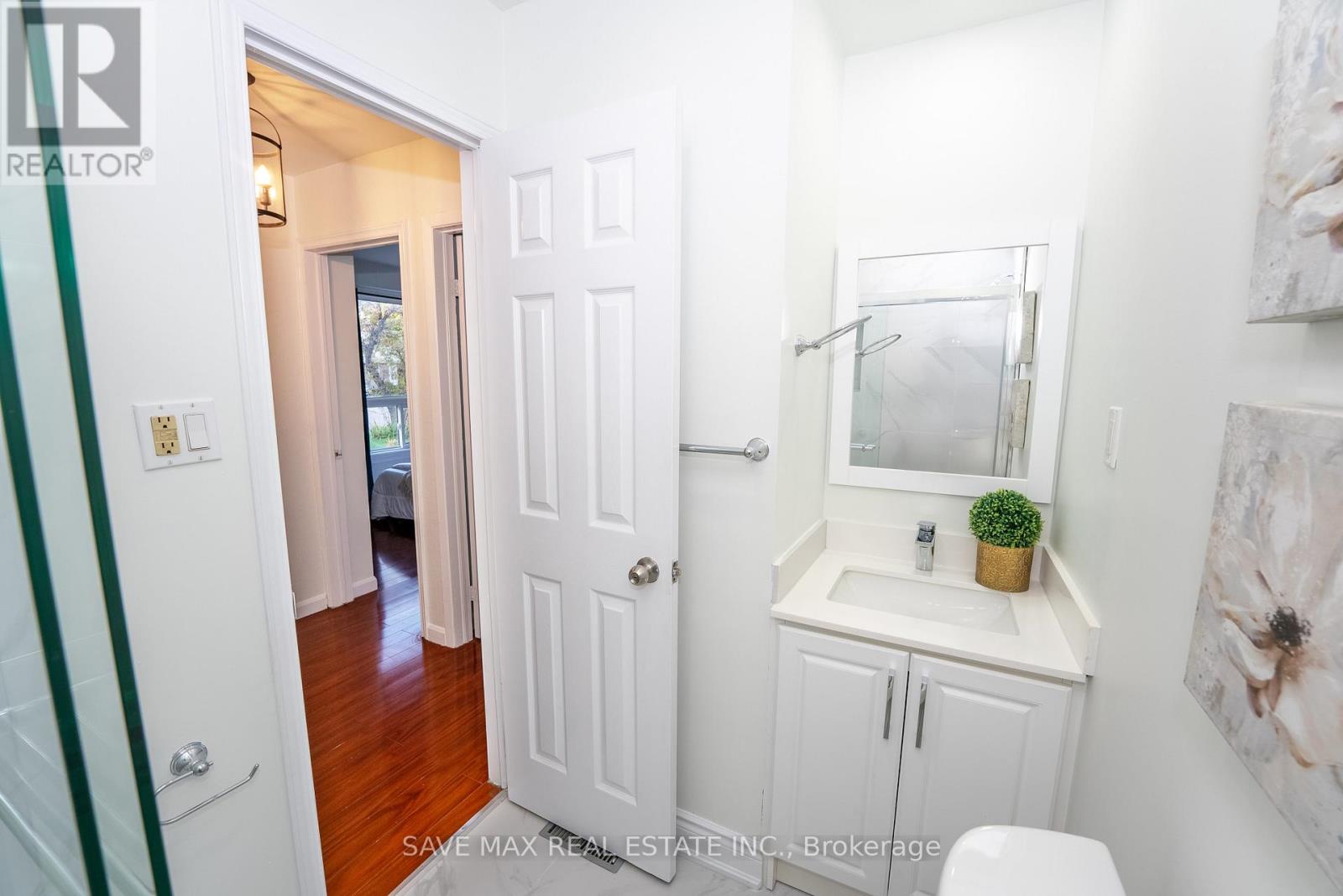 28 Gailwood Court, Brampton, Ontario  L6S 2E2 - Photo 22 - W12587684