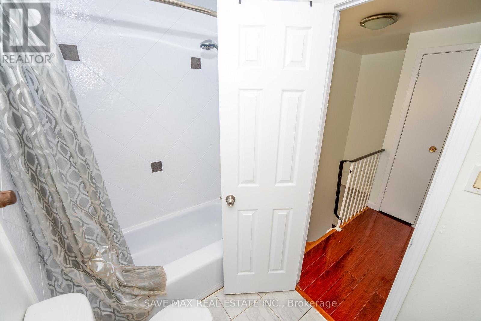 28 Gailwood Court, Brampton, Ontario  L6S 2E2 - Photo 33 - W12587684