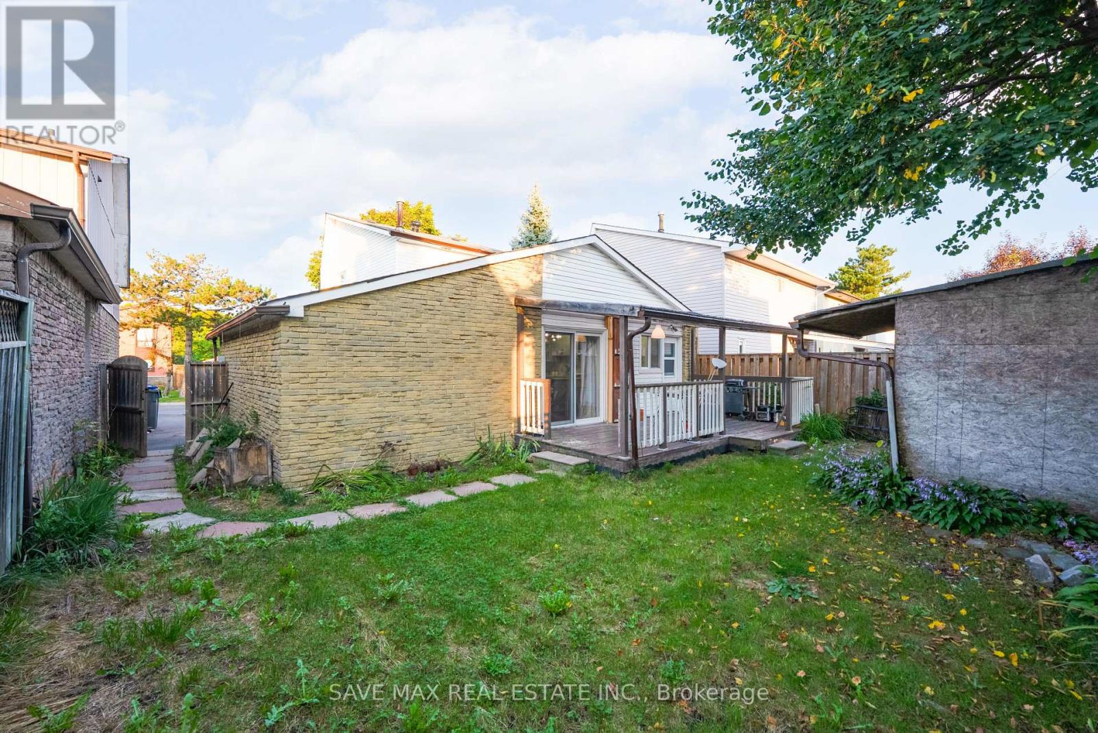 28 Gailwood Court, Brampton, Ontario  L6S 2E2 - Photo 37 - W12587684