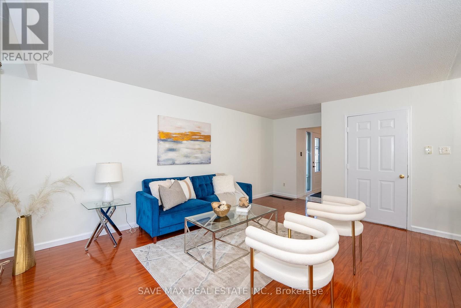 28 Gailwood Court, Brampton, Ontario  L6S 2E2 - Photo 9 - W12587684