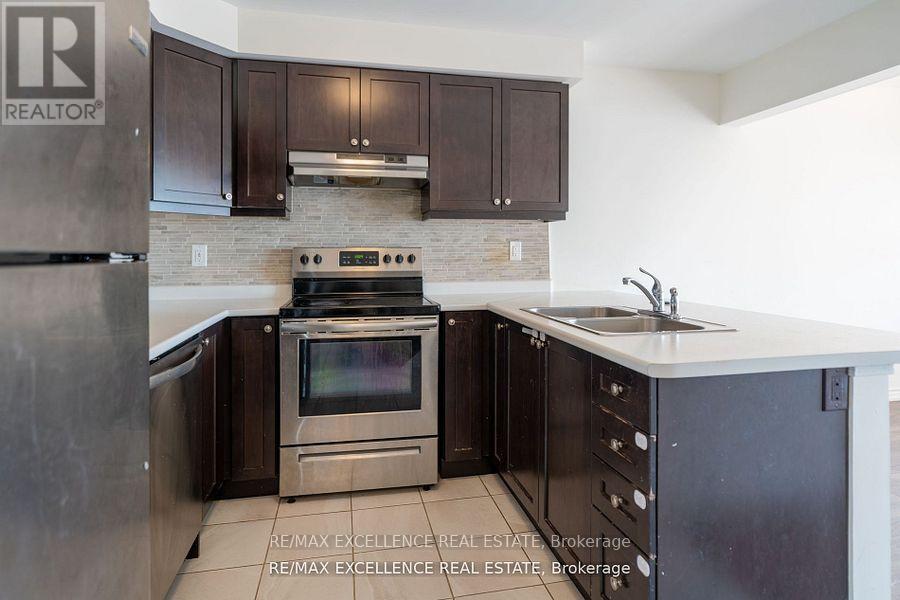 527 Fir Court, Milton, Ontario  L9E 1M3 - Photo 12 - W12587686