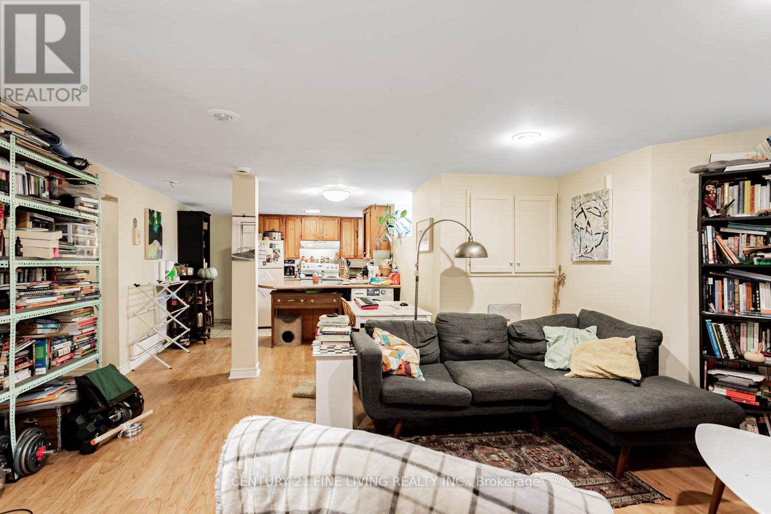 164 Sunnyside Avenue, Toronto, Ontario  M6R 2P6 - Photo 43 - W12587698