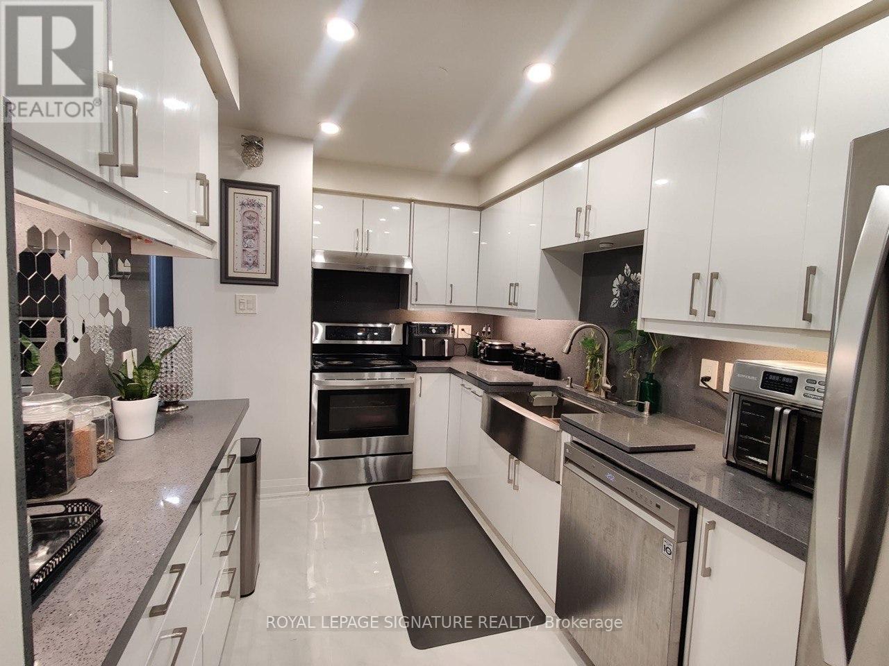 25 - 5020 Delaware Drive, Mississauga, Ontario  L4Z 3C7 - Photo 3 - W12587718