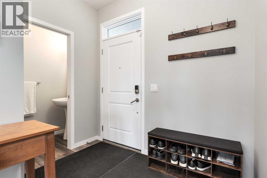 604 Monterey Drive Se, High River, Alberta  T1V 0H6 - Photo 2 - A2269707