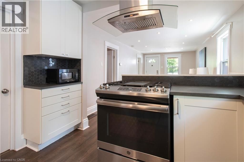 10 Manning Street, St. Catharines, Ontario  L2R 1H9 - Photo 10 - 40791320