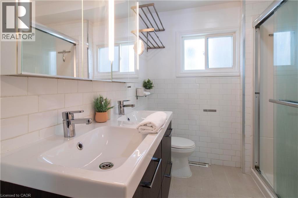 10 Manning Street, St. Catharines, Ontario  L2R 1H9 - Photo 22 - 40791320