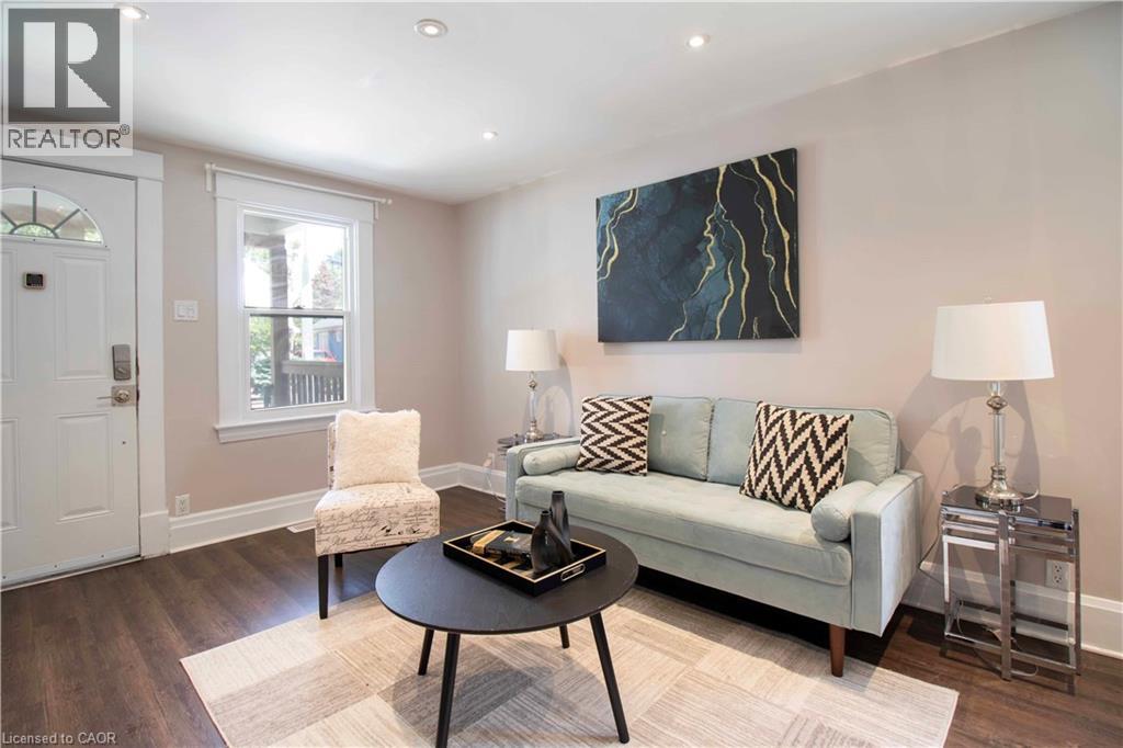 10 Manning Street, St. Catharines, Ontario  L2R 1H9 - Photo 4 - 40791320