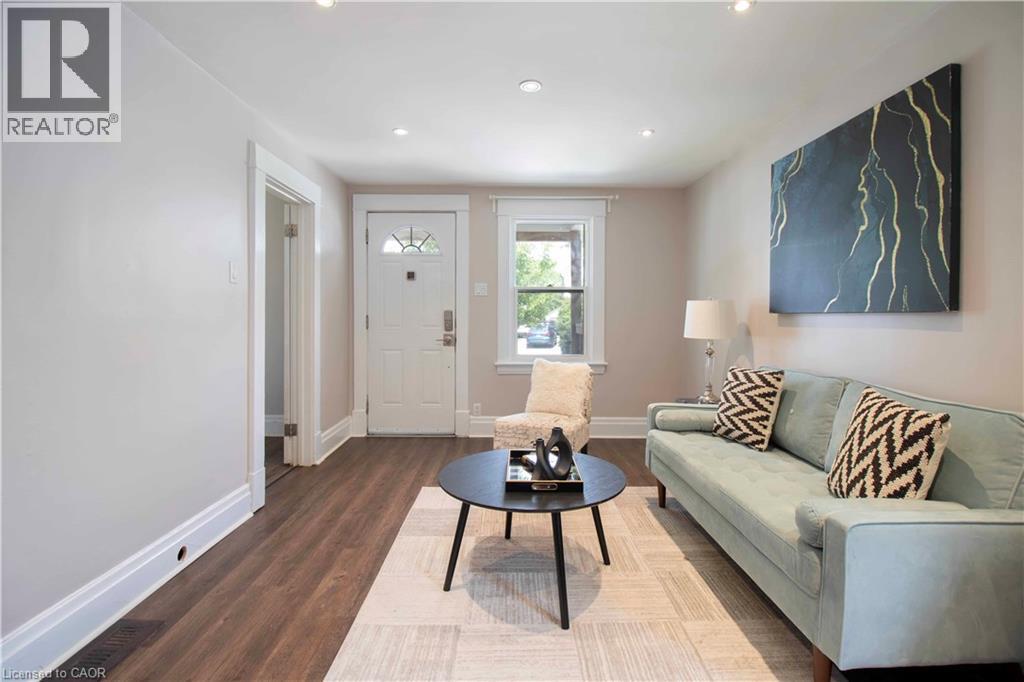 10 Manning Street, St. Catharines, Ontario  L2R 1H9 - Photo 6 - 40791320