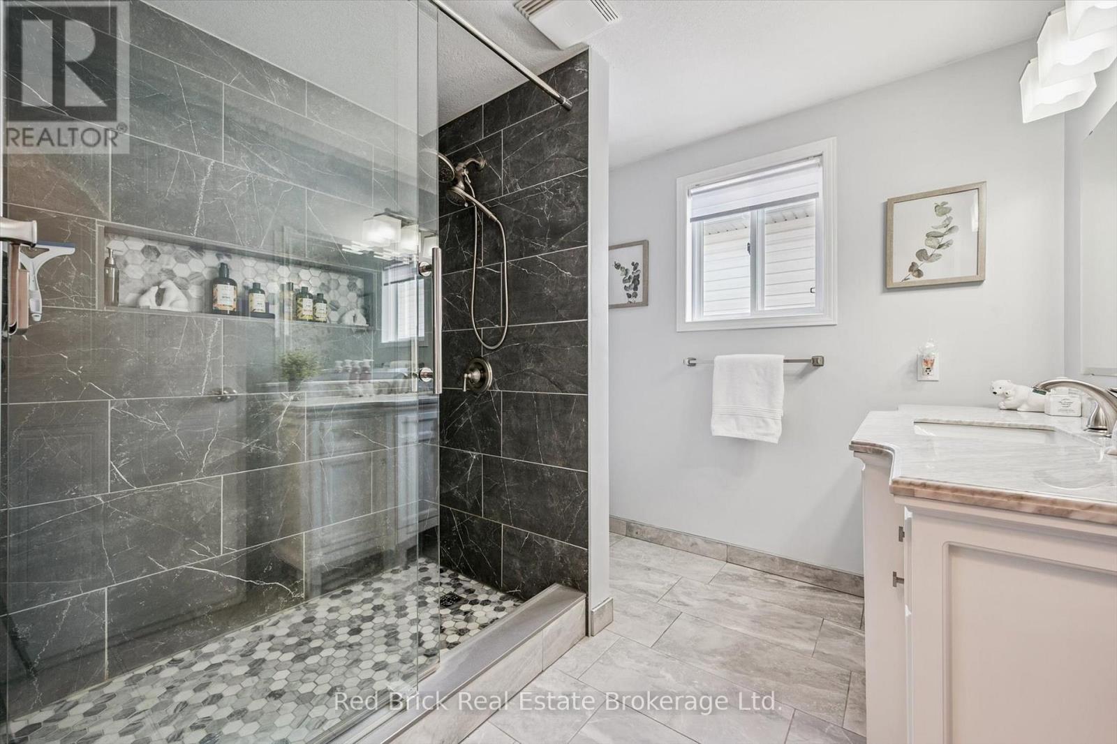 75 Hill Trail, Guelph, Ontario N1E 7C6 - Photo 27 - X12587742