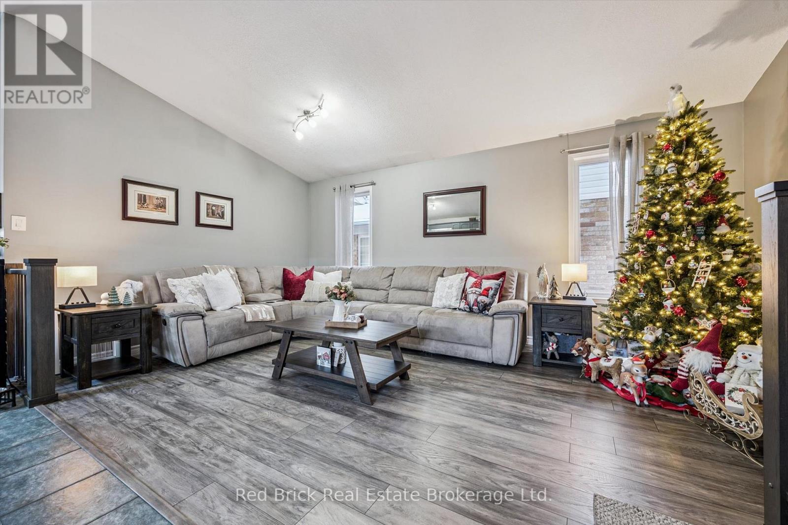 75 Hill Trail, Guelph, Ontario N1E 7C6 - Photo 7 - X12587742