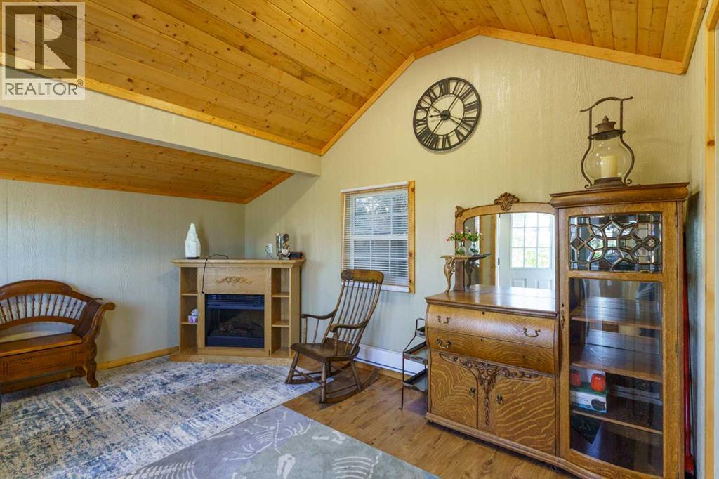 10 & 20, 30061 Range Road 23, Rural Mountain View County, Alberta  T0M 0N0 - Photo 47 - A2260171