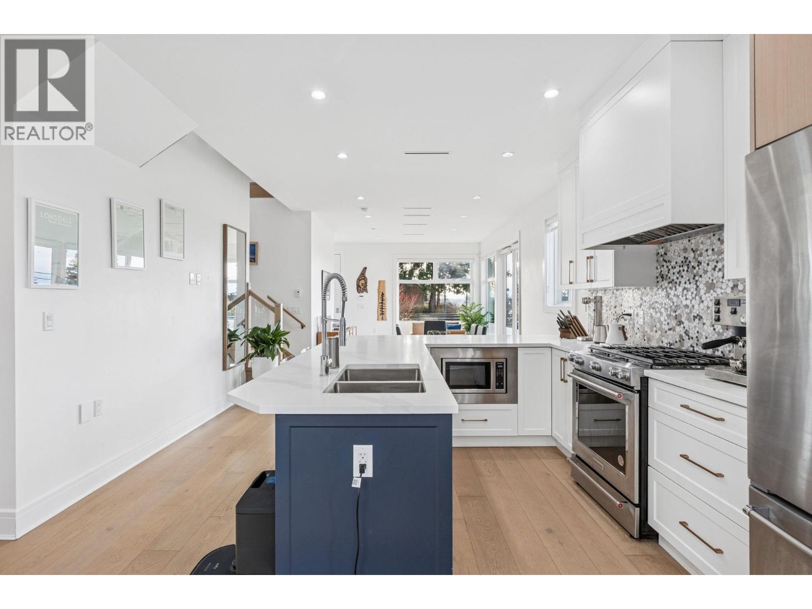 366 W Keith Road, North Vancouver, British Columbia  V7M 1M1 - Photo 15 - R3070205