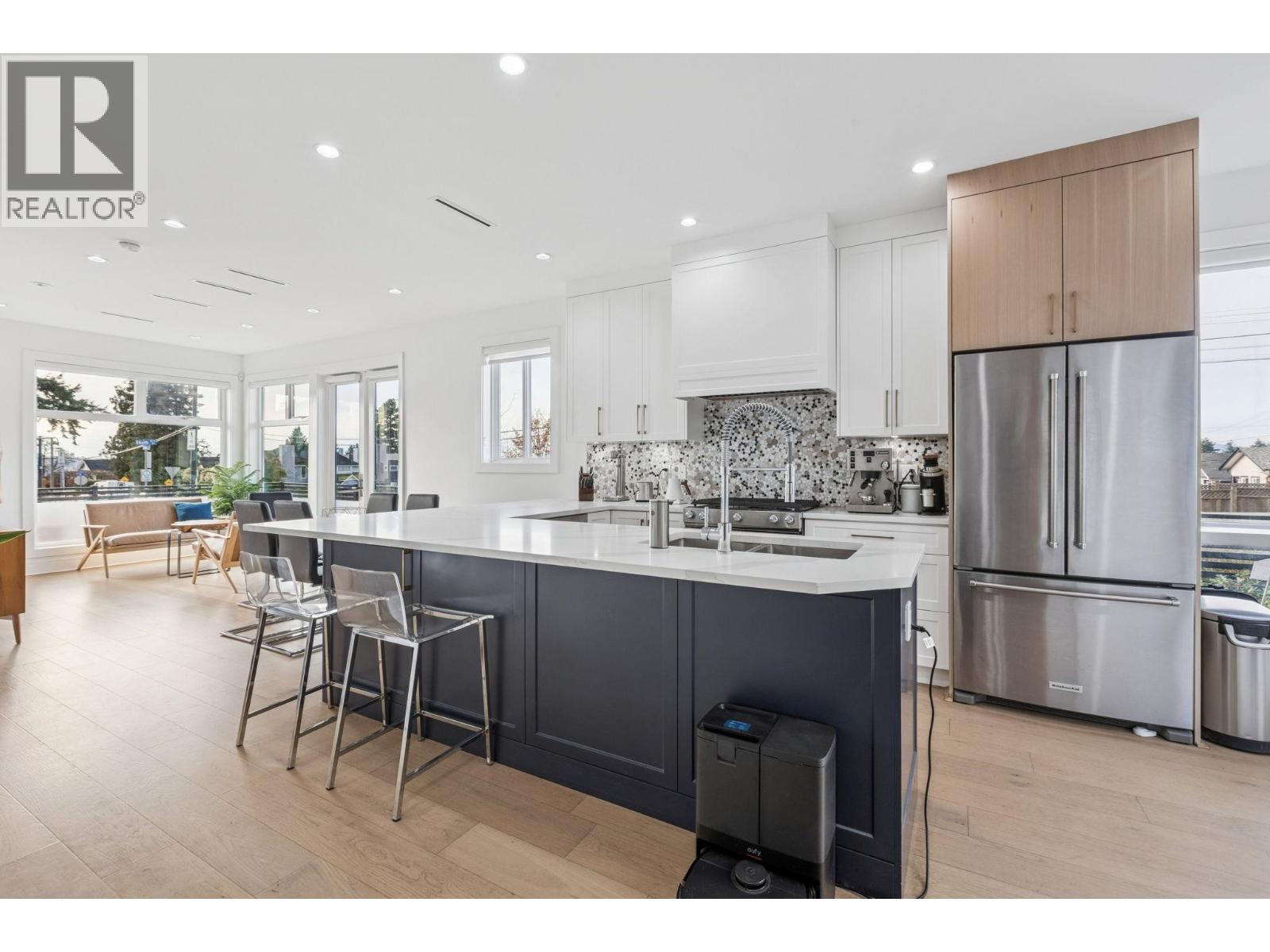 366 W Keith Road, North Vancouver, British Columbia  V7M 1M1 - Photo 13 - R3070205