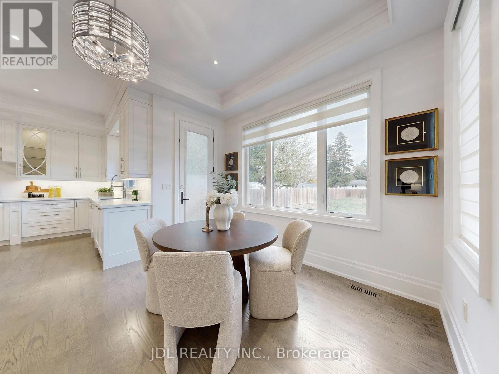 39 Howard Road, Newmarket, Ontario  L3Y 3G6 - Photo 13 - N12574410