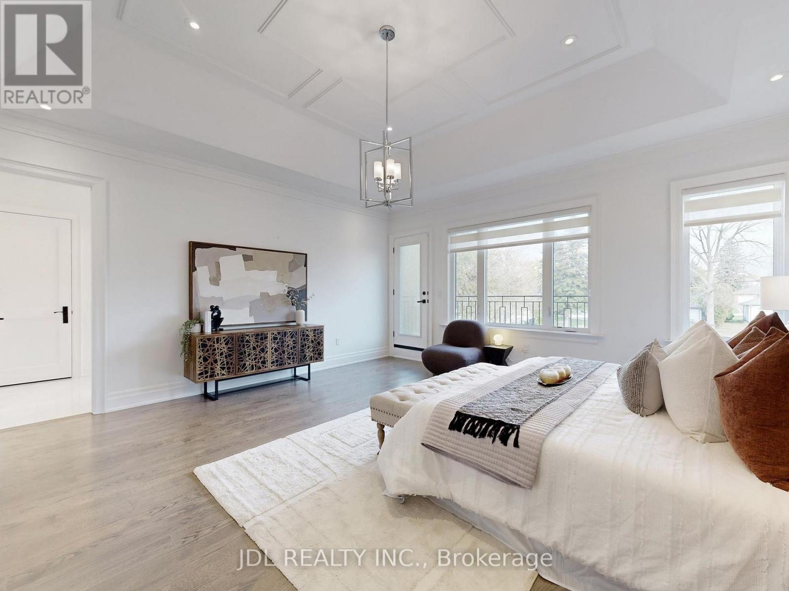 39 Howard Road, Newmarket, Ontario  L3Y 3G6 - Photo 17 - N12574410