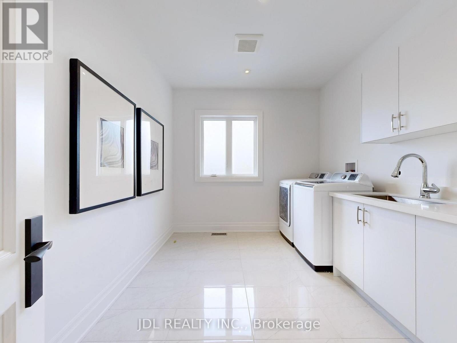 39 Howard Road, Newmarket, Ontario  L3Y 3G6 - Photo 29 - N12574410