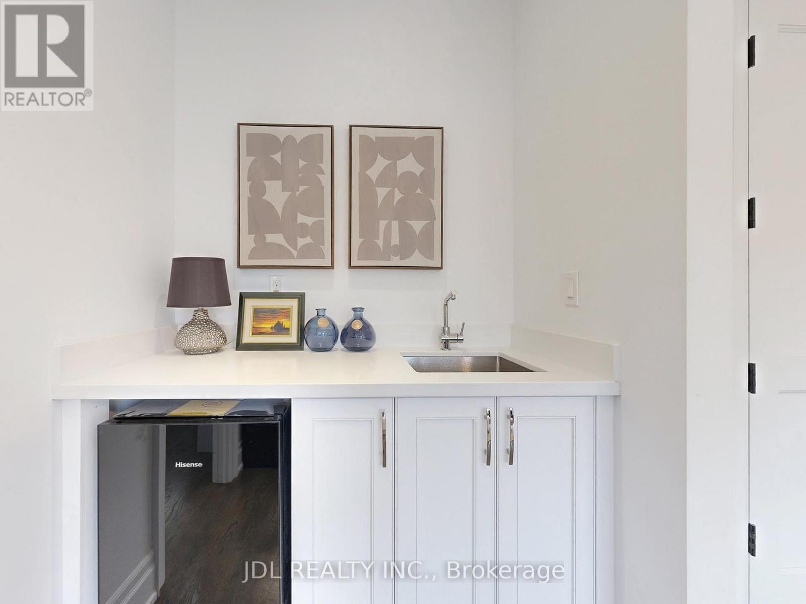 39 Howard Road, Newmarket, Ontario  L3Y 3G6 - Photo 20 - N12574410