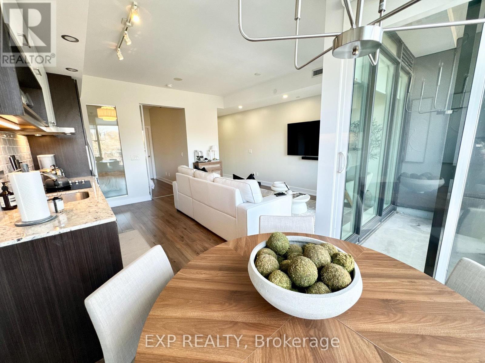 511 - 170 Chiltern Hill Road, Toronto, Ontario  M6C 0A9 - Photo 7 - C12587740