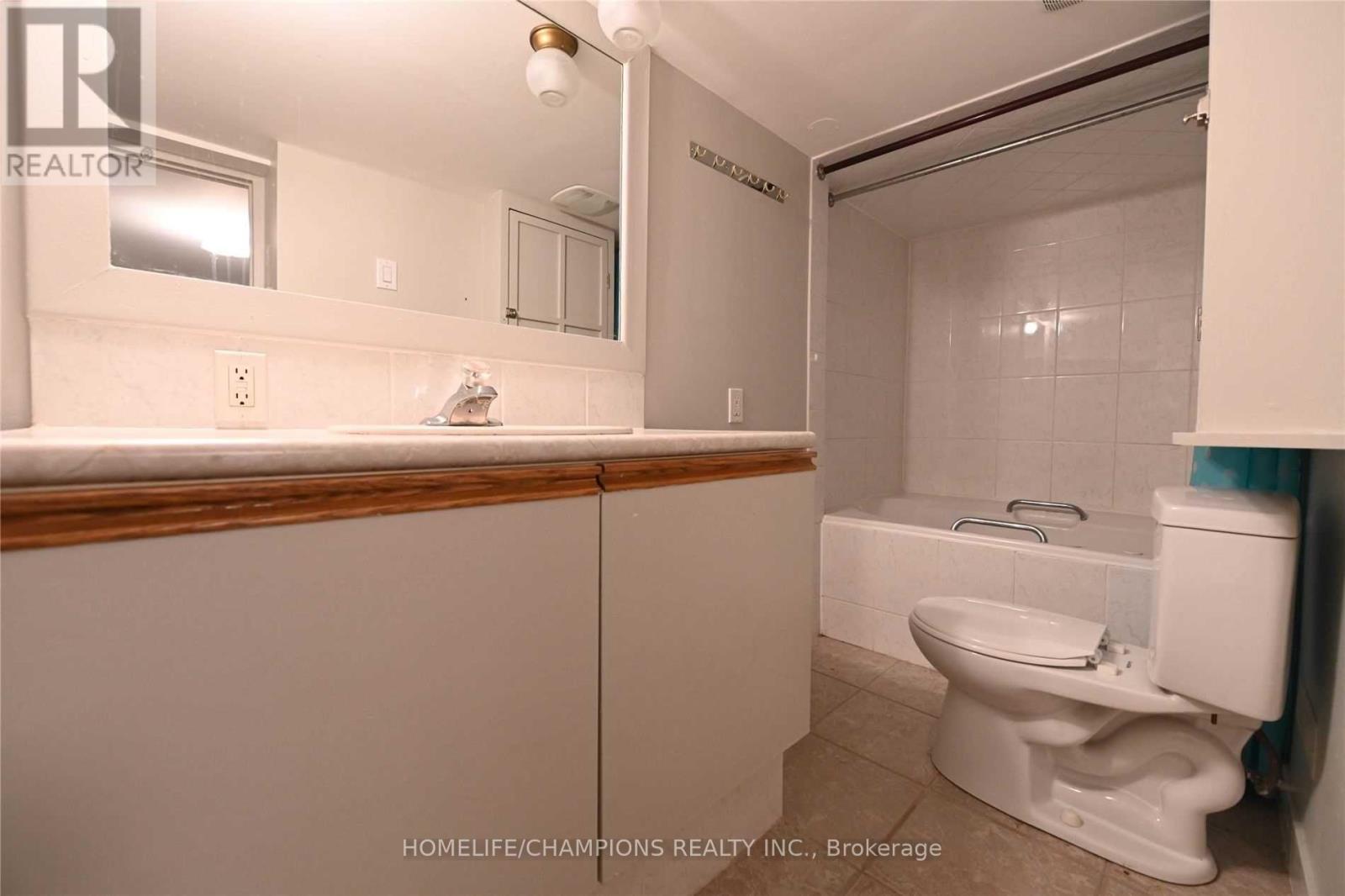 80 Keyworth Trail, Toronto, Ontario  M1S 2V1 - Photo 15 - E12587736