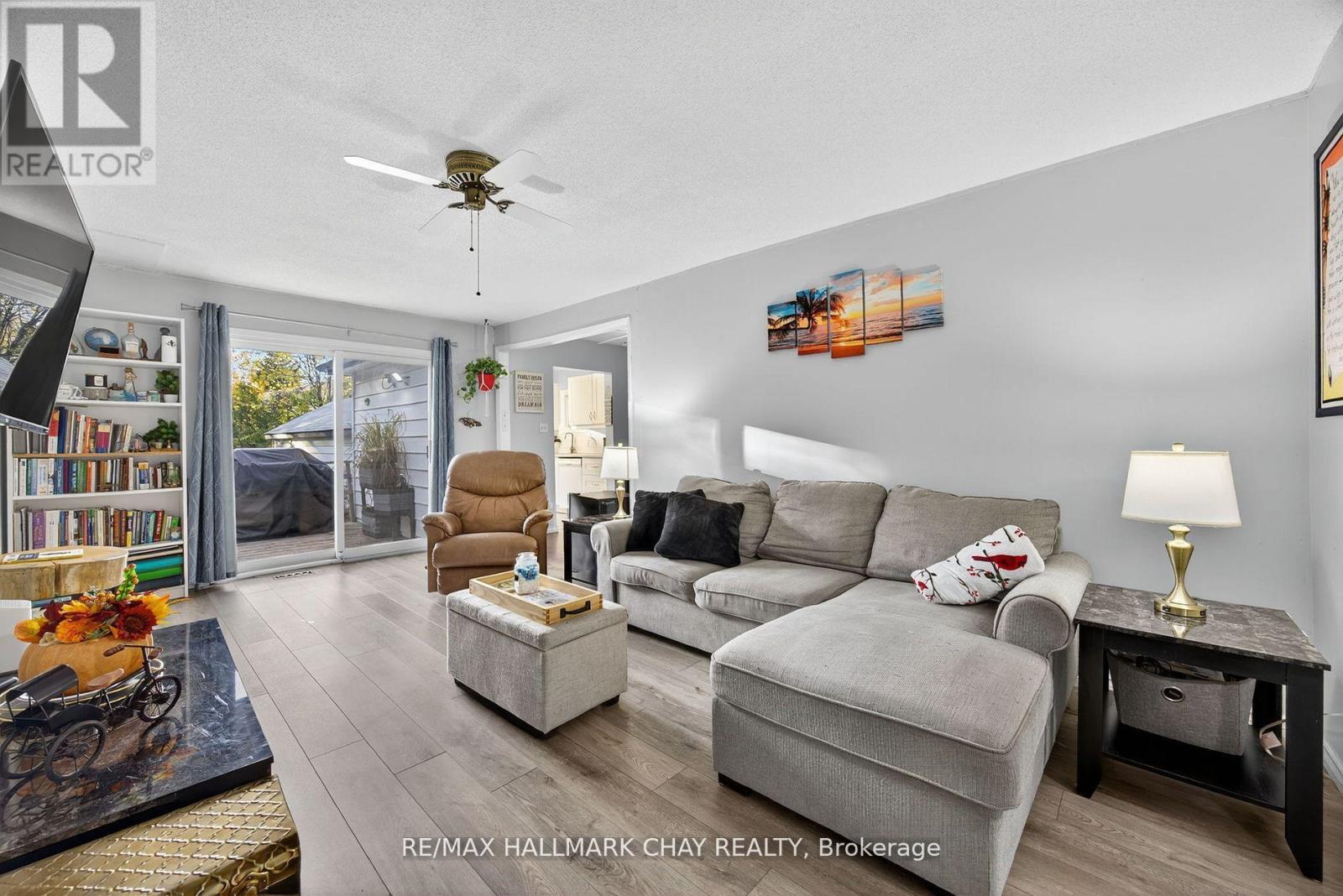 2036 Northern Avenue, Innisfil, Ontario  L9S 1Z4 - Photo 5 - N12587748