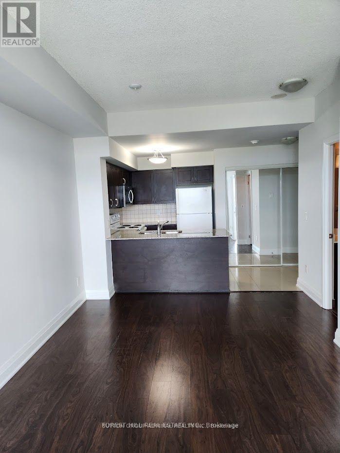 1612 - 30 North Park Road, Vaughan, Ontario  L4J 0G6 - Photo 2 - N12587756