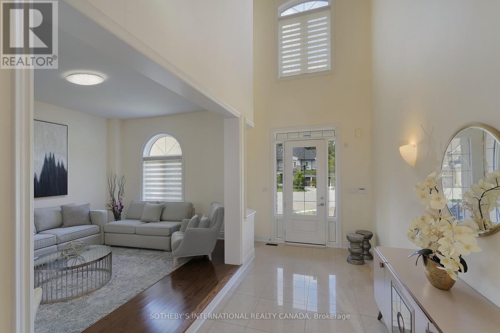 381 Poetry Drive, Vaughan, Ontario  L4L 8L1 - Photo 4 - N12587760