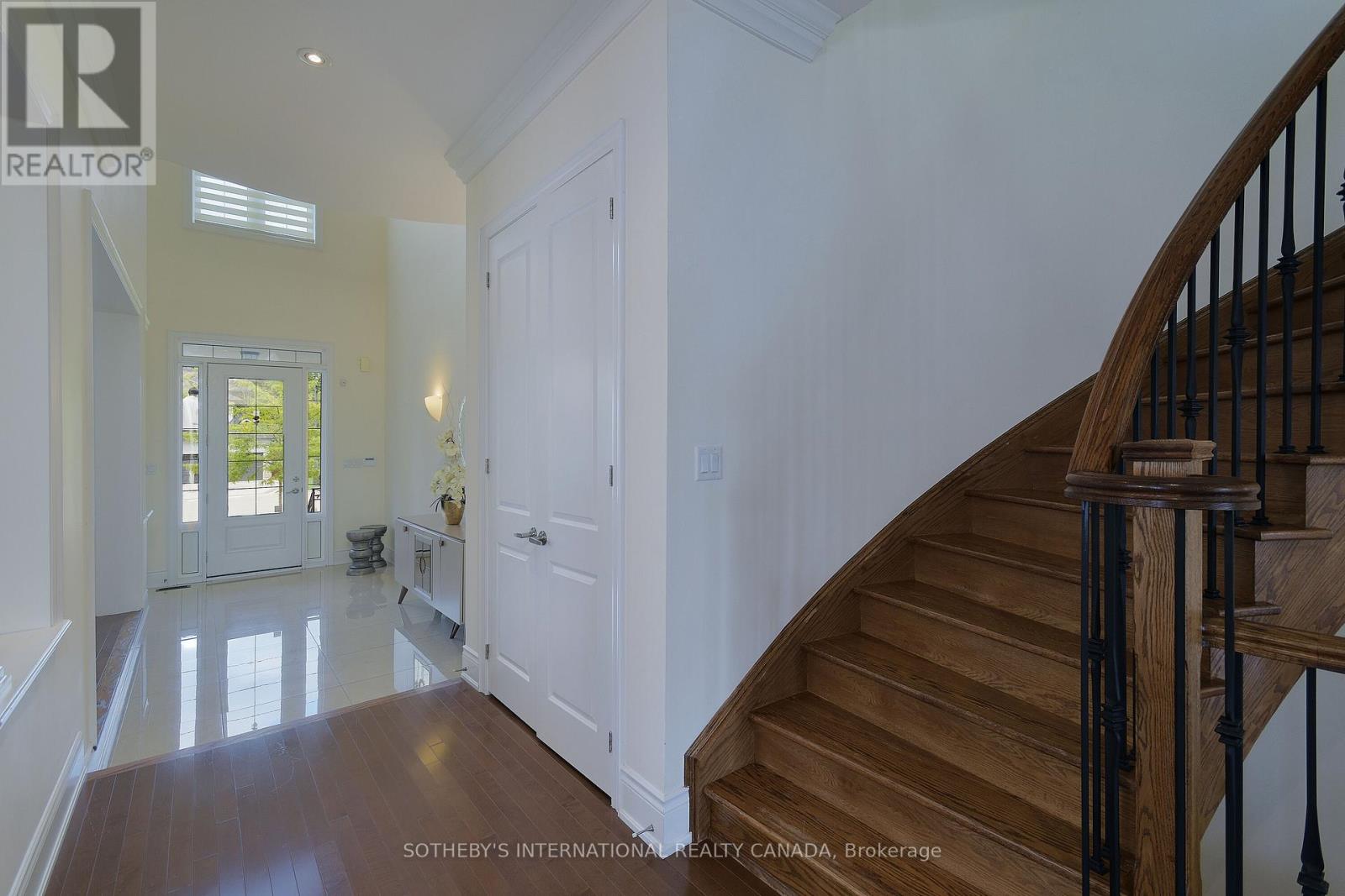 381 Poetry Drive, Vaughan, Ontario  L4L 8L1 - Photo 6 - N12587760