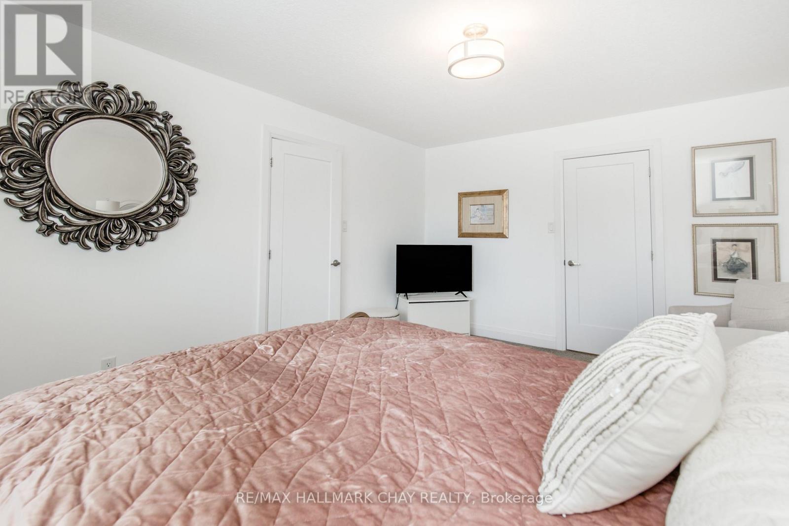 124 Brown Street, Barrie, Ontario  L4N 7V7 - Photo 17 - S12587732