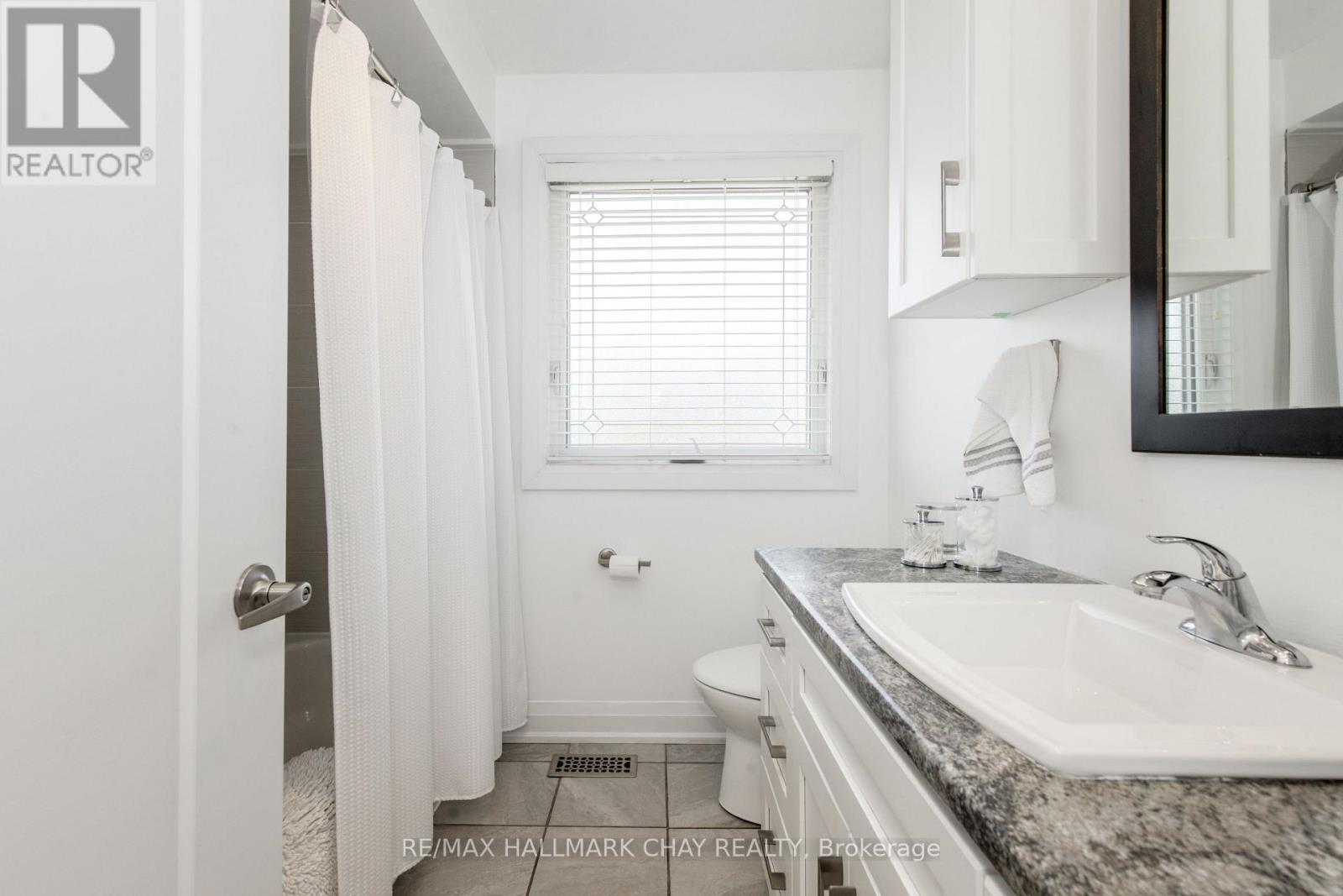 124 Brown Street, Barrie, Ontario  L4N 7V7 - Photo 24 - S12587732